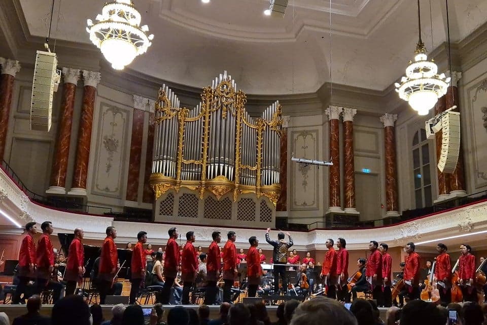 Rayakan 75 Tahun IndonesiaSwiss, Avip Priatna dan JCO Tampil Memukau di Basel Rayakan 75 Tahun IndonesiaSwiss, Avip Priatna dan JCO Tampil Memukau di Basel