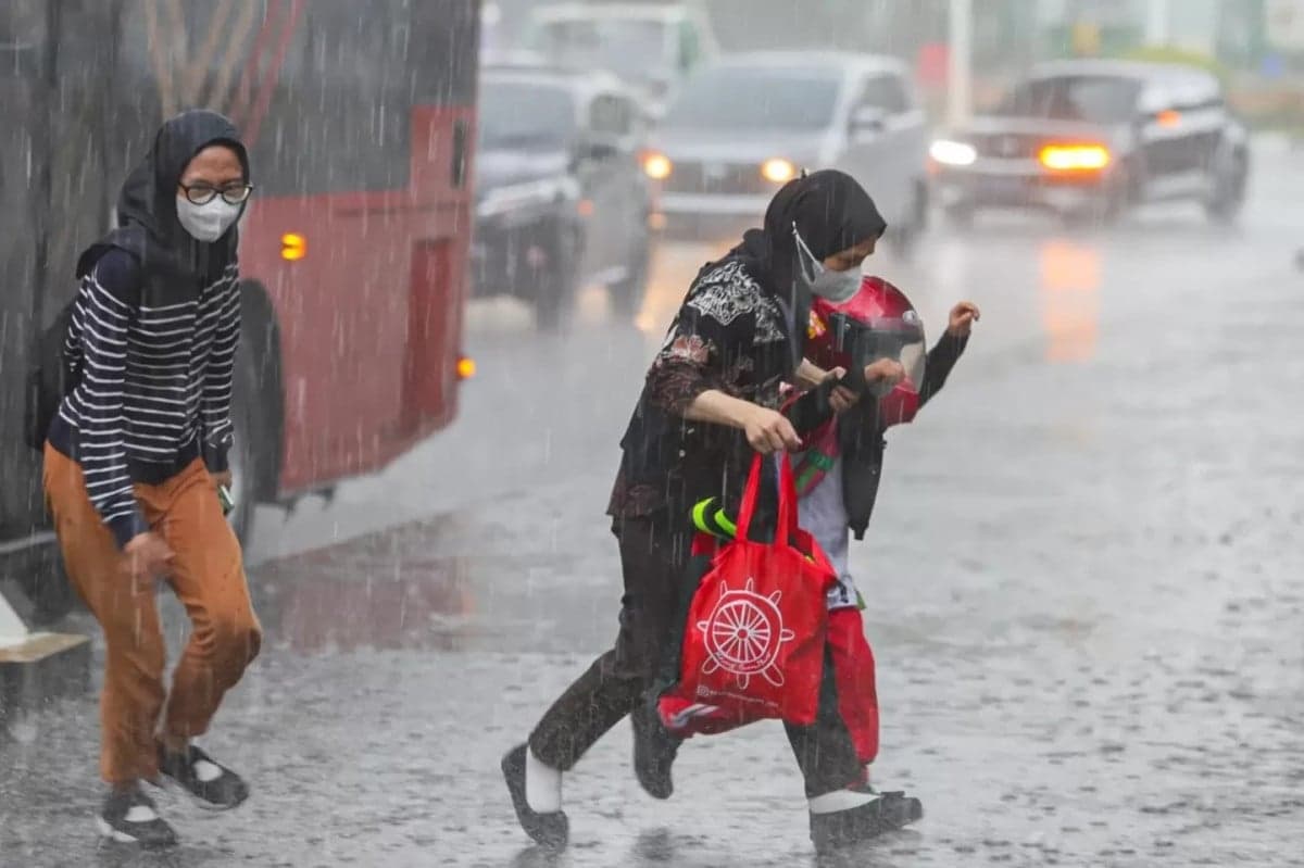 Prakiraan Cuaca Jakarta Senin 20 April 2026, Sedia Payung sebelum Hujan Prakiraan Cuaca Jakarta Senin 20 April 2026, Sedia Payung sebelum Hujan