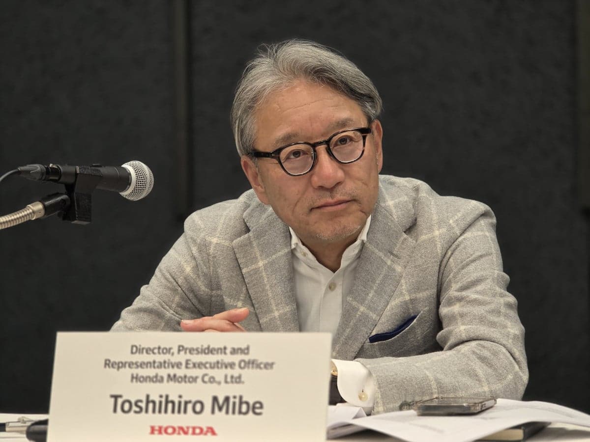 Dibalik Kalimat Jujur Bos Honda: Kita Nggak Punya Kesempatan Menang dengan China Dibalik Kalimat Jujur Bos Honda: Kita Nggak Punya Kesempatan Menang dengan China