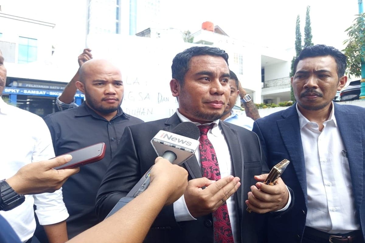 Abu Janda dan Ade Armando Dilaporkan ke Polisi usai Unggah Video Ceramah JK yang Dipotong Abu Janda dan Ade Armando Dilaporkan ke Polisi usai Unggah Video Ceramah JK yang Dipotong