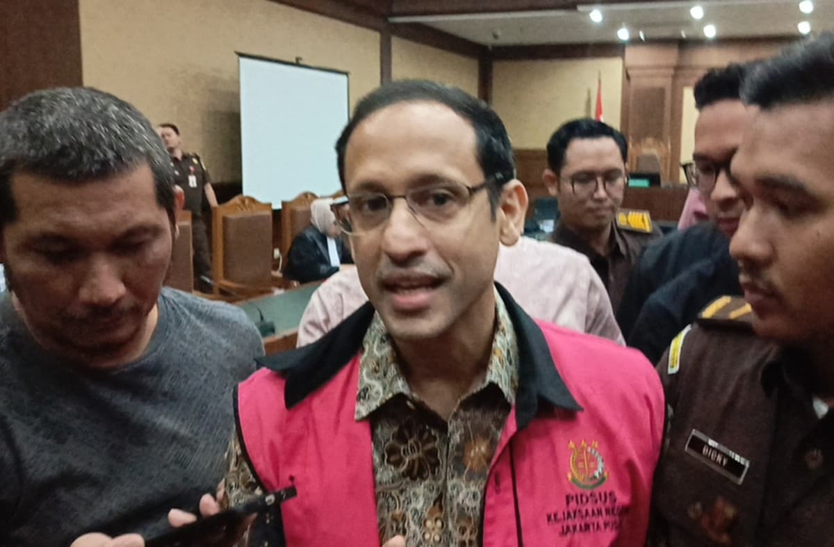 Ngaku Sempat Drop, Nadiem Makarim Minta Hakim Kabulkan Pengalihan Penahanan Ngaku Sempat Drop, Nadiem Makarim Minta Hakim Kabulkan Pengalihan Penahanan