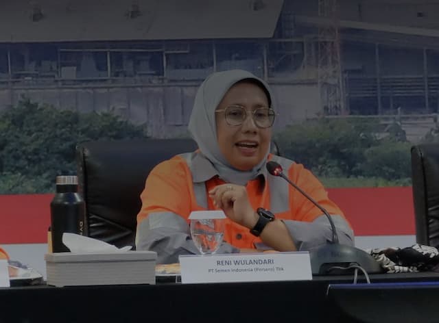 Direktur Operasi SIG Reni Wulandari Ajak Perempuan Tunjukkan Kinerja dan Profesionalisme Direktur Operasi SIG Reni Wulandari Ajak Perempuan Tunjukkan Kinerja dan Profesionalisme