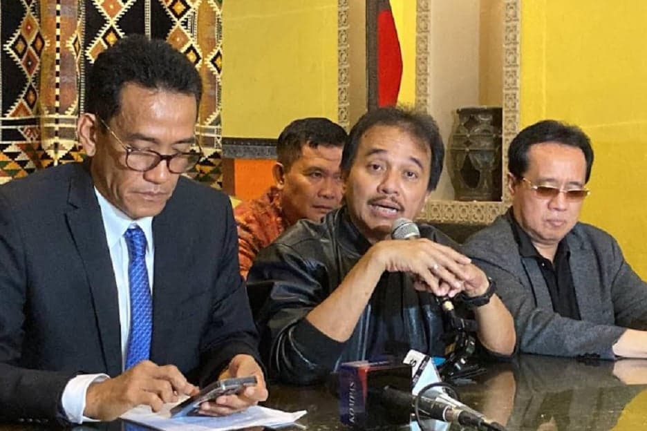 Roy Suryo Tegaskan Sekuku Kecil Hitam Pun Nggak Ada Sama Sekali Minta Restorative Justice Roy Suryo Tegaskan Sekuku Kecil Hitam Pun Nggak Ada Sama Sekali Minta Restorative Justice