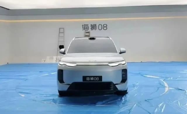 Foto-foto BYD Sealion 08 Bocor Sebelum Diluncurkan di Beijing Auto Show 2026 Foto-foto BYD Sealion 08 Bocor Sebelum Diluncurkan di Beijing Auto Show 2026
