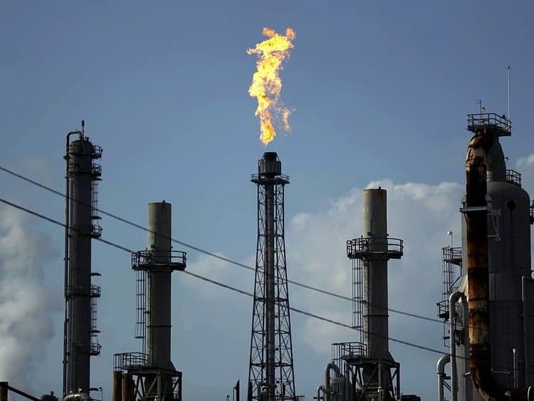 Trump Sebut Sita Kapal-kapal Iran, Harga Minyak Dunia Kembali Mendidih Trump Sebut Sita Kapal-kapal Iran, Harga Minyak Dunia Kembali Mendidih
