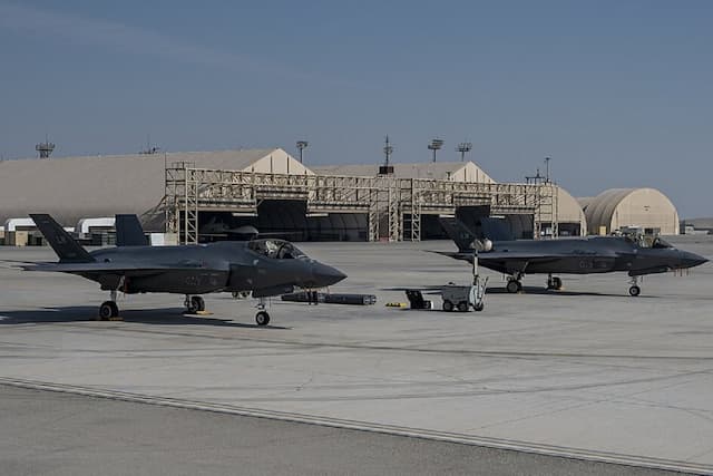 'UEA Tak Lagi Butuh AS, Pangkalan Militer Amerika Itu Beban dan Bukan Aset' 'UEA Tak Lagi Butuh AS, Pangkalan Militer Amerika Itu Beban dan Bukan Aset'