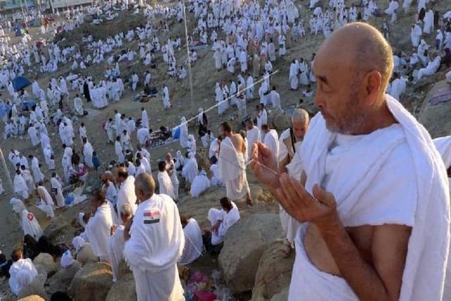 Kisah Hikmah : Laki-laki yang Selamat dari Neraka karena Zikir Laa Ilaaha Illallaah Kisah Hikmah : Laki-laki yang Selamat dari Neraka karena Zikir Laa Ilaaha Illallaah