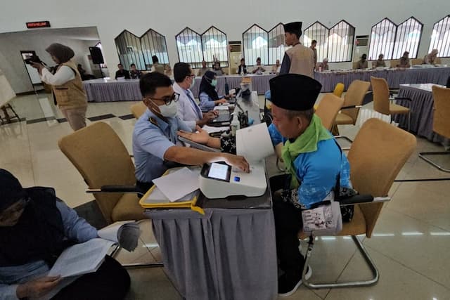 Aplikasi Kawal Haji Diluncurkan, Jemaah Bisa Adukan Masalah secara Real Time Aplikasi Kawal Haji Diluncurkan, Jemaah Bisa Adukan Masalah secara Real Time