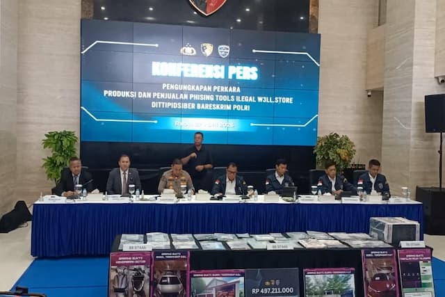 Bareskrim Ungkap Modus Phishing Tools yang Bikin Kerugian Global Rp350 Miliar Bareskrim Ungkap Modus Phishing Tools yang Bikin Kerugian Global Rp350 Miliar