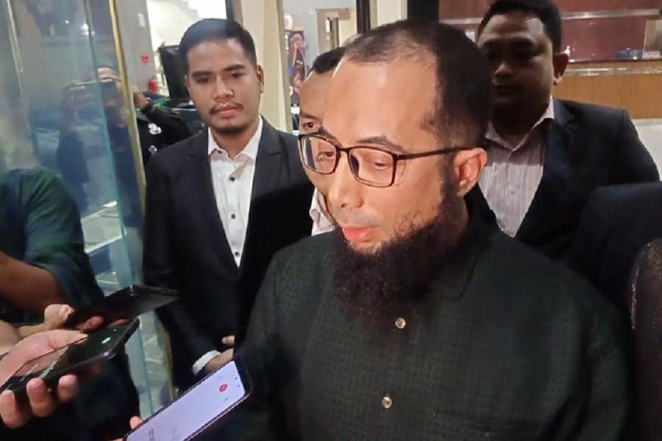 Jelaskan Pengembalian Uang Rp8,4 Miliar ke KPK, Ustaz Khalid Basalamah: Kami Korban Jelaskan Pengembalian Uang Rp8,4 Miliar ke KPK, Ustaz Khalid Basalamah: Kami Korban