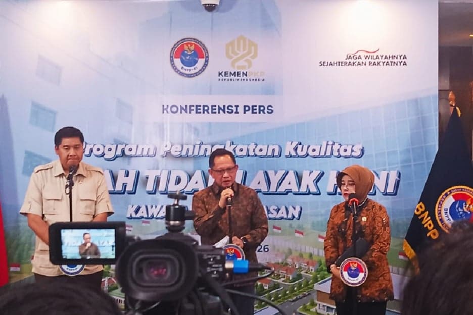 BNPP Renovasi 15.000 Rumah Tak Layak Huni di 40 Kabupaten Kawasan Perbatasan BNPP Renovasi 15.000 Rumah Tak Layak Huni di 40 Kabupaten Kawasan Perbatasan