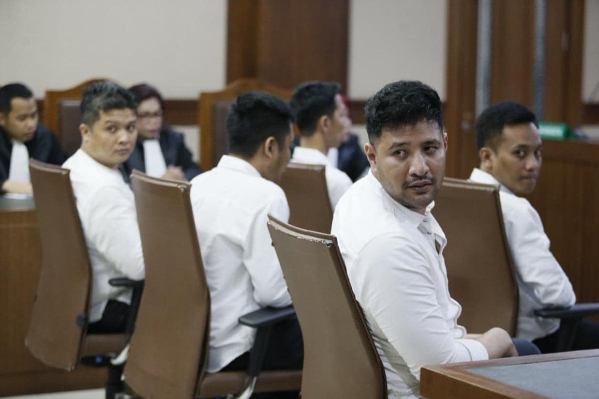 Ammar Zoni Ajukan Banding Usai Divonis 7 Tahun Penjara, Ganti Pengacara Baru Ammar Zoni Ajukan Banding Usai Divonis 7 Tahun Penjara, Ganti Pengacara Baru