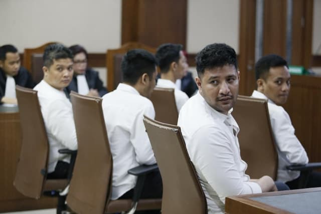 Ammar Zoni Ajukan Banding Usai Divonis 7 Tahun Penjara, Ganti Pengacara Baru Ammar Zoni Ajukan Banding Usai Divonis 7 Tahun Penjara, Ganti Pengacara Baru