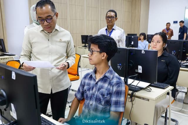 Mendiktisaintek Warning Peserta SNBT 2026: Kecurangan UTBK Akan Diproses Hukum Mendiktisaintek Warning Peserta SNBT 2026: Kecurangan UTBK Akan Diproses Hukum