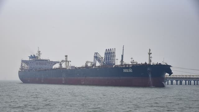 Iran Beri Pengecualian untuk Rusia dan Negara Lain dalam Tarif Selat Hormuz Iran Beri Pengecualian untuk Rusia dan Negara Lain dalam Tarif Selat Hormuz