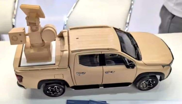 China Pamer Senjata Laser Portabel yang Dipasang di Mobil Pickup China Pamer Senjata Laser Portabel yang Dipasang di Mobil Pickup