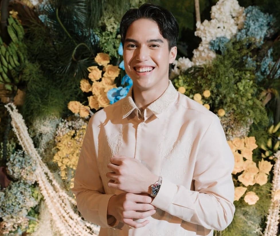 El Rumi Jalani Pengajian dan Siraman, Al Ghazali Terharu Lepas Sang Adik El Rumi Jalani Pengajian dan Siraman, Al Ghazali Terharu Lepas Sang Adik