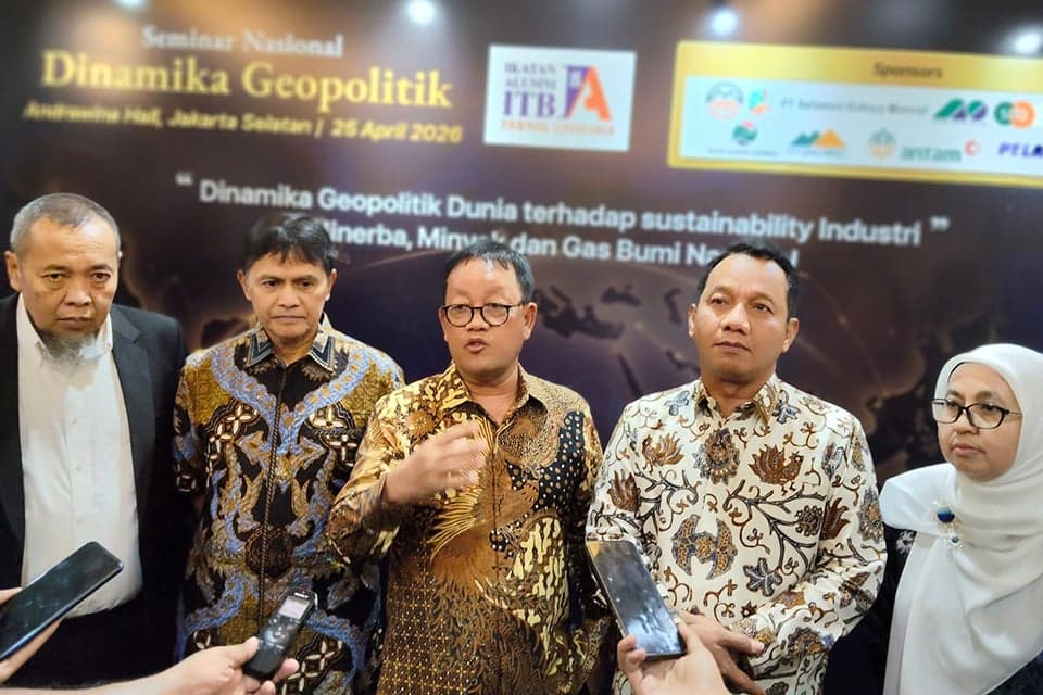IAGL ITB Dorong Pemerintah Gedor Lifting dan Ekosistem Industri Baterai Nikel IAGL ITB Dorong Pemerintah Gedor Lifting dan Ekosistem Industri Baterai Nikel