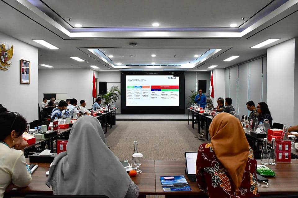 Kolaborasi Multipihak Dorong Dekarbonisasi dan Inisiatif Ekonomi Sirkular untuk Daya Saing Industri Kolaborasi Multipihak Dorong Dekarbonisasi dan Inisiatif Ekonomi Sirkular untuk Daya Saing Industri