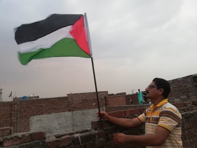 1,5 Juta Warga Palestina Berikan Suara untuk Pemilu Pertama sejak Perang Gaza 1,5 Juta Warga Palestina Berikan Suara untuk Pemilu Pertama sejak Perang Gaza