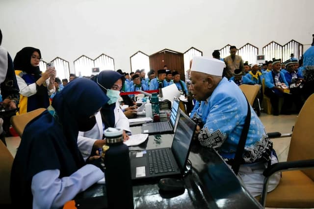 Kemenhaj Ingatkan Masyarakat Tidak Mudah Tergiur Tawaran Haji Tanpa Antre Kemenhaj Ingatkan Masyarakat Tidak Mudah Tergiur Tawaran Haji Tanpa Antre