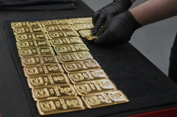 Diborong BRICS, Harga Emas Dunia Diramal Melambung Pekan Depan Diborong BRICS, Harga Emas Dunia Diramal Melambung Pekan Depan