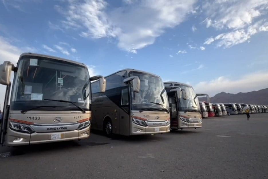Bus Shalawat 24 Jam Nonstop Layani Perjalanan Ibadah Jemaah Haji Bus Shalawat 24 Jam Nonstop Layani Perjalanan Ibadah Jemaah Haji