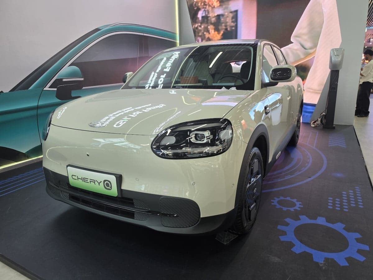 Chery QQ3 EV Rp170 Jutaan Bisa Lari 420 KM, BYD Atto 1 dan Geely EX2 Ketar-ketir Chery QQ3 EV Rp170 Jutaan Bisa Lari 420 KM, BYD Atto 1 dan Geely EX2 Ketar-ketir