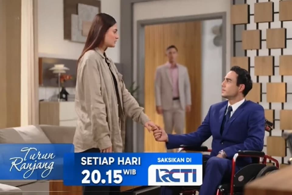 Sinopsis Sinetron 'Turun Ranjang' Eps 23: Naza Bimbang di Antara Albi dan Natha Sinopsis Sinetron 'Turun Ranjang' Eps 23: Naza Bimbang di Antara Albi dan Natha