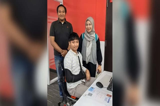 Pantang Menyerah, Peserta UTBK 2026 Ini Ujian Pakai Kursi Roda di IPB Pantang Menyerah, Peserta UTBK 2026 Ini Ujian Pakai Kursi Roda di IPB