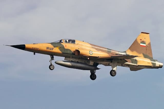 Mengapa Jet Tempur Tua F-5 Iran Sukses Pecundangi Sistem Rudal Canggih Patriot AS di Kuwait? Mengapa Jet Tempur Tua F-5 Iran Sukses Pecundangi Sistem Rudal Canggih Patriot AS di Kuwait?