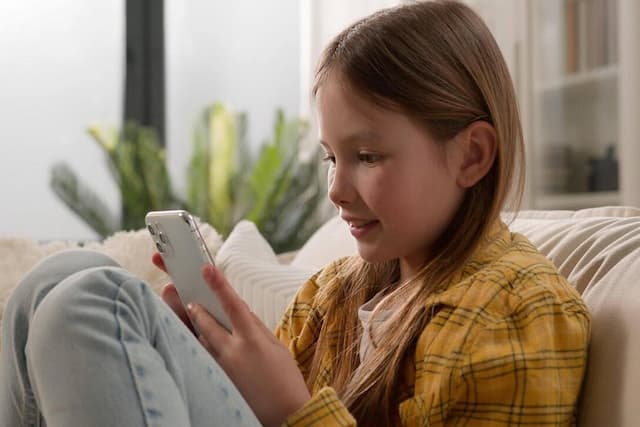 Sering Nonton Video Pendek? Ini Dampaknya pada Otak dan Konsentrasi Sering Nonton Video Pendek? Ini Dampaknya pada Otak dan Konsentrasi