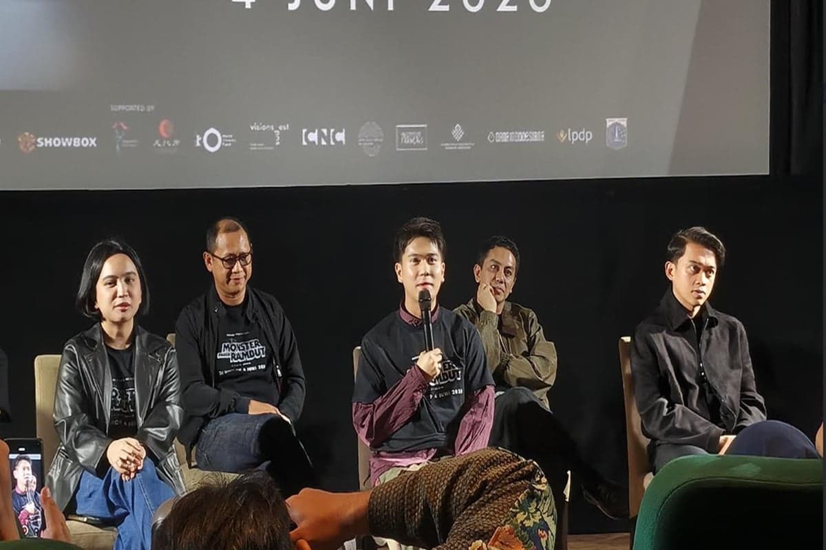 Iqbaal Ramadhan Jadi Produser Eksekutif di Film Monster Pabrik Rambut, Ini Alasannya Iqbaal Ramadhan Jadi Produser Eksekutif di Film Monster Pabrik Rambut, Ini Alasannya