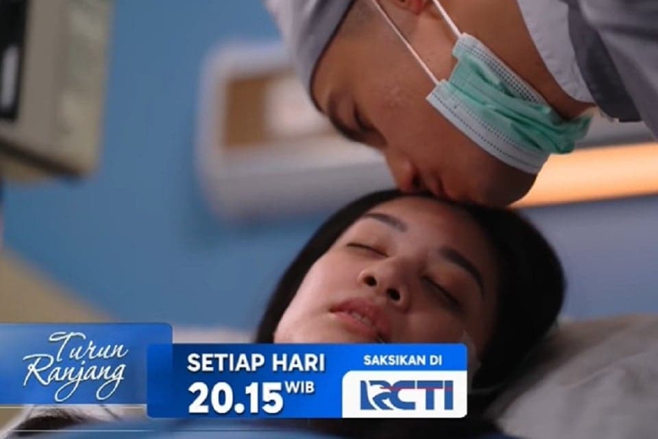 Sinopsis Sinetron 'Turun Ranjang' Eps 25: Albi Jual Rumah, Natha Diam-diam Membelinya untuk Naza Sinopsis Sinetron 'Turun Ranjang' Eps 25: Albi Jual Rumah, Natha Diam-diam Membelinya untuk Naza