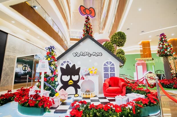 Gemerlap Akhir Tahun di Pacific Place Mall Gemerlap Akhir Tahun di Pacific Place Mall