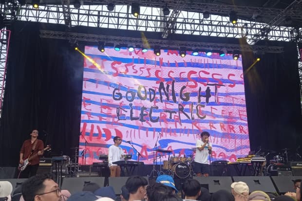 Goodnight Electric Guncang WMM Fest 2022 lewat Rocket Ship Goes By Goodnight Electric Guncang WMM Fest 2022 lewat Rocket Ship Goes By