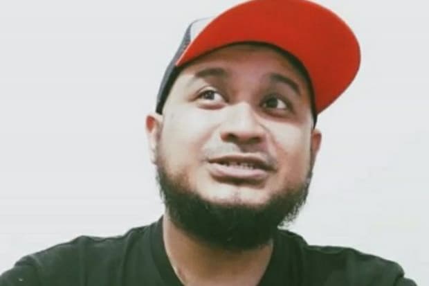 Ini Alasan Ucay Mantan Vokalis Rocket Rockers Mantap Berhijrah Ini Alasan Ucay Mantan Vokalis Rocket Rockers Mantap Berhijrah