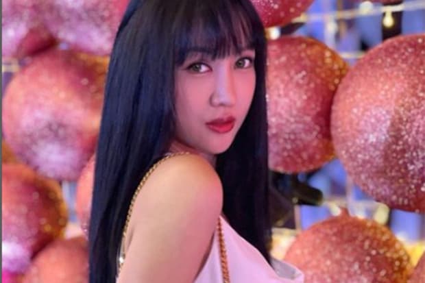 Lucinta Luna Berlagak Kerja di Karen`s Diner, Malah Kebablasan Banting Piring: Tenaga Samsonku Keluar Lucinta Luna Berlagak Kerja di Karen`s Diner, Malah Kebablasan Banting Piring: Tenaga Samsonku Keluar