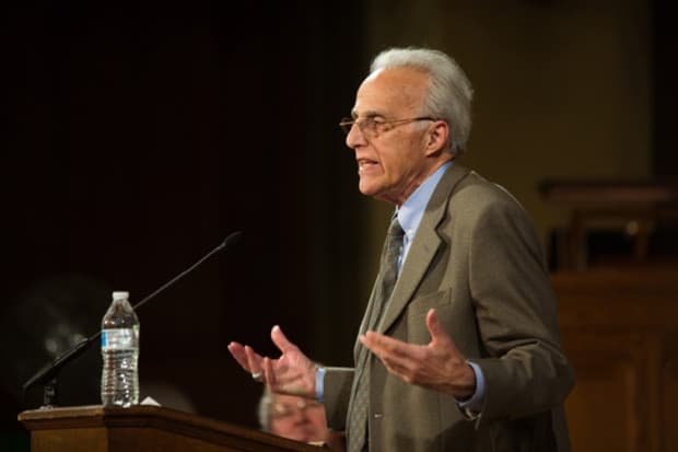 Begini Cara Pandang John Louis Esposito Mengenai Hukum Islam Begini Cara Pandang John Louis Esposito Mengenai Hukum Islam