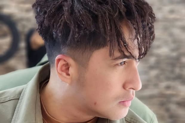 Pamer Gaya Rambut Baru, Irfan Hakim Disebut Tom Cruise Made in Bandung Pamer Gaya Rambut Baru, Irfan Hakim Disebut Tom Cruise Made in Bandung