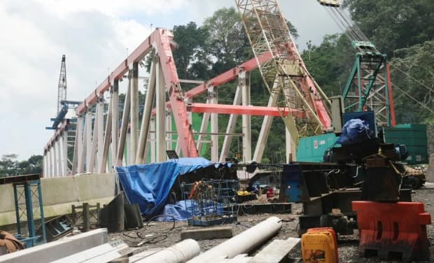 Terputus Akibat Erupsi Gunung Semeru, Jembatan Gladak Perak Bakal Tersambung Lagi Terputus Akibat Erupsi Gunung Semeru, Jembatan Gladak Perak Bakal Tersambung Lagi