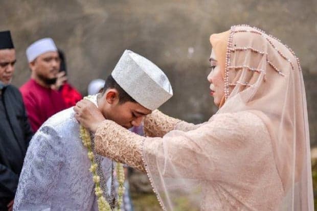 Profil Suami Norma Risma, Rozy Zay yang Tega Berselingkuh dengan Ibu Istrinya Profil Suami Norma Risma, Rozy Zay yang Tega Berselingkuh dengan Ibu Istrinya