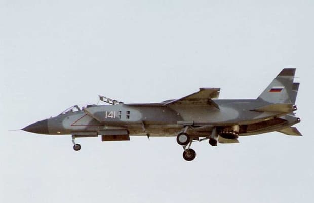 Mengenal Jet Tempur Supersonik VTOL Yak-141 Rusia, Teknologi Canggihnya Dipakai Pesawat F-35 AS Mengenal Jet Tempur Supersonik VTOL Yak-141 Rusia, Teknologi Canggihnya Dipakai Pesawat F-35 AS
