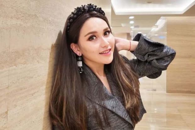 Ayu Ting Ting Ajukan Syarat Nafkah Ratusan Juta per Bulan Bila Ingin Menikahinya, Billy Syahputra Tak Sanggup Ayu Ting Ting Ajukan Syarat Nafkah Ratusan Juta per Bulan Bila Ingin Menikahinya, Billy Syahputra Tak Sanggup