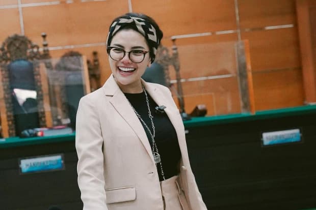 Nikita Mirzani Tuding Ivan Gunawan Main Dukun: Itu Namanya Syirik! Nikita Mirzani Tuding Ivan Gunawan Main Dukun: Itu Namanya Syirik!