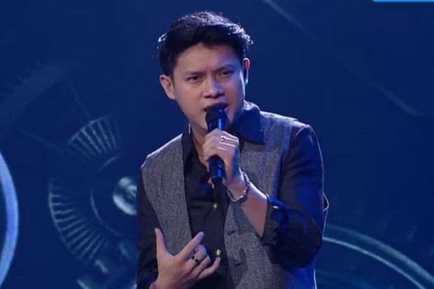 Judika Beberkan Alasan Selamatkan Rony di Babak Showcase Indonesian Idol 12 Judika Beberkan Alasan Selamatkan Rony di Babak Showcase Indonesian Idol 12