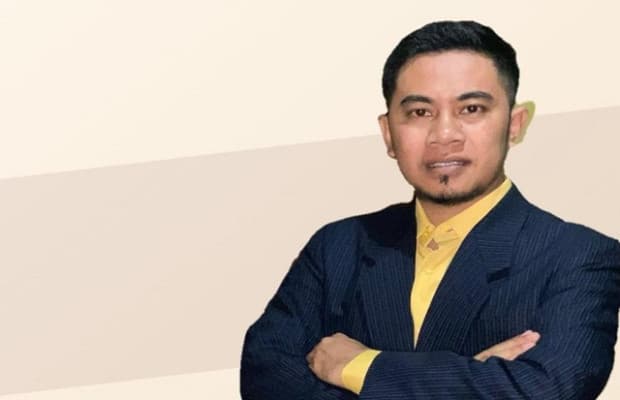 Memperjelas Arah Pendidikan Hukum di Negara Hukum Memperjelas Arah Pendidikan Hukum di Negara Hukum
