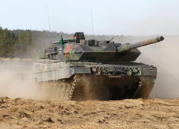 Perbandingan Spesifikasi Tank Leopard 2 Jerman dengan Tank Abrams AS Perbandingan Spesifikasi Tank Leopard 2 Jerman dengan Tank Abrams AS