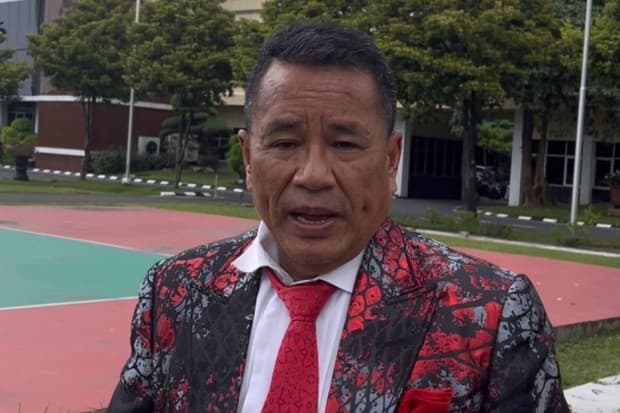 Terbang ke Surabaya, Hotman Paris Akan Dampingi Venna Melinda Jalani Pemeriksaan di Polda Jatim Terbang ke Surabaya, Hotman Paris Akan Dampingi Venna Melinda Jalani Pemeriksaan di Polda Jatim