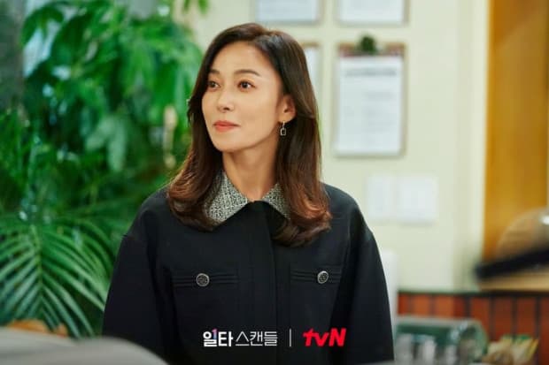 5 Drama Korea dengan Karakter Emak-Emak Paling Menyebalkan 5 Drama Korea dengan Karakter Emak-Emak Paling Menyebalkan